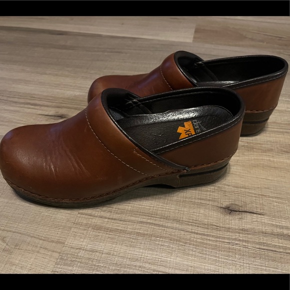 Dansko XP Clogs - Picture 2 of 5